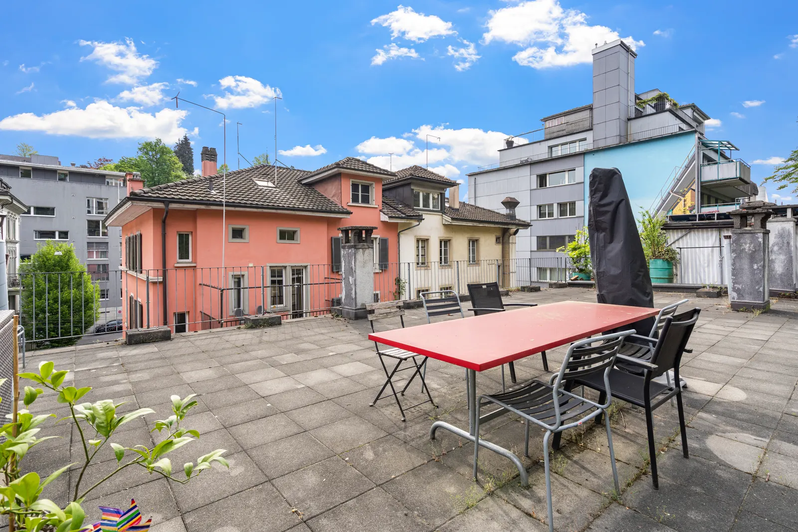 Ersatz, Berg & Berg Luzern, Bild 3