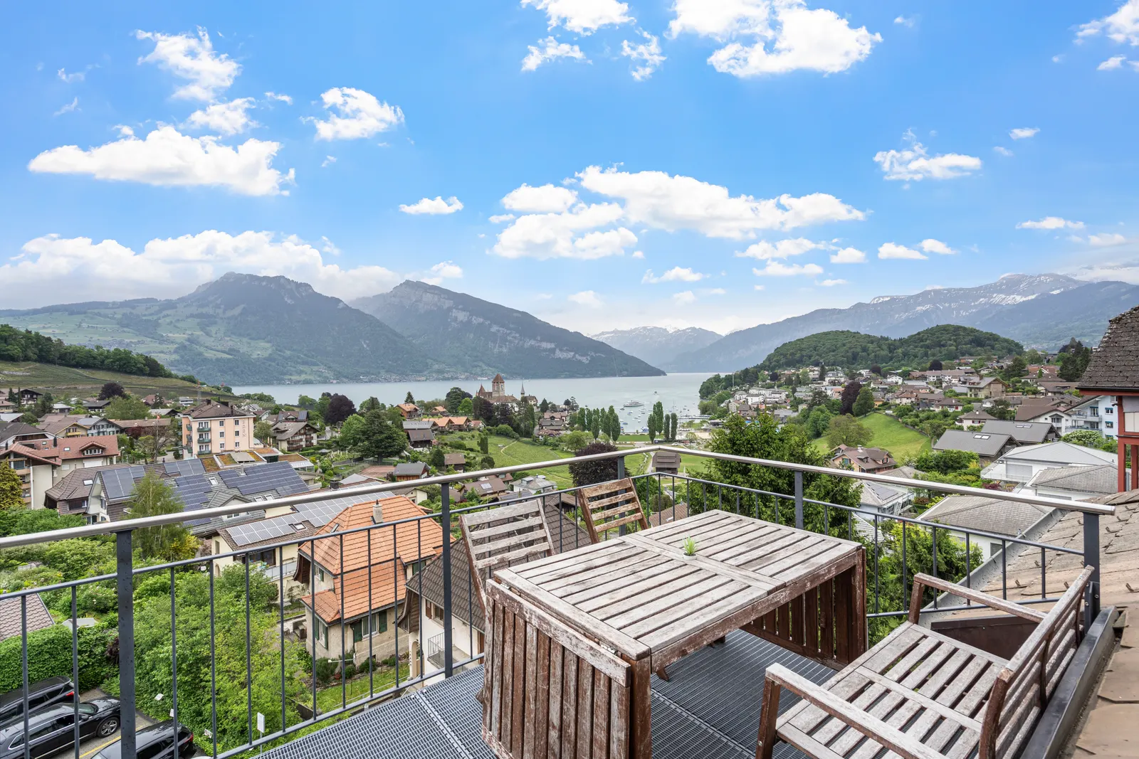 Apartment Superior, Berg & Berg Spiez, Bild 1